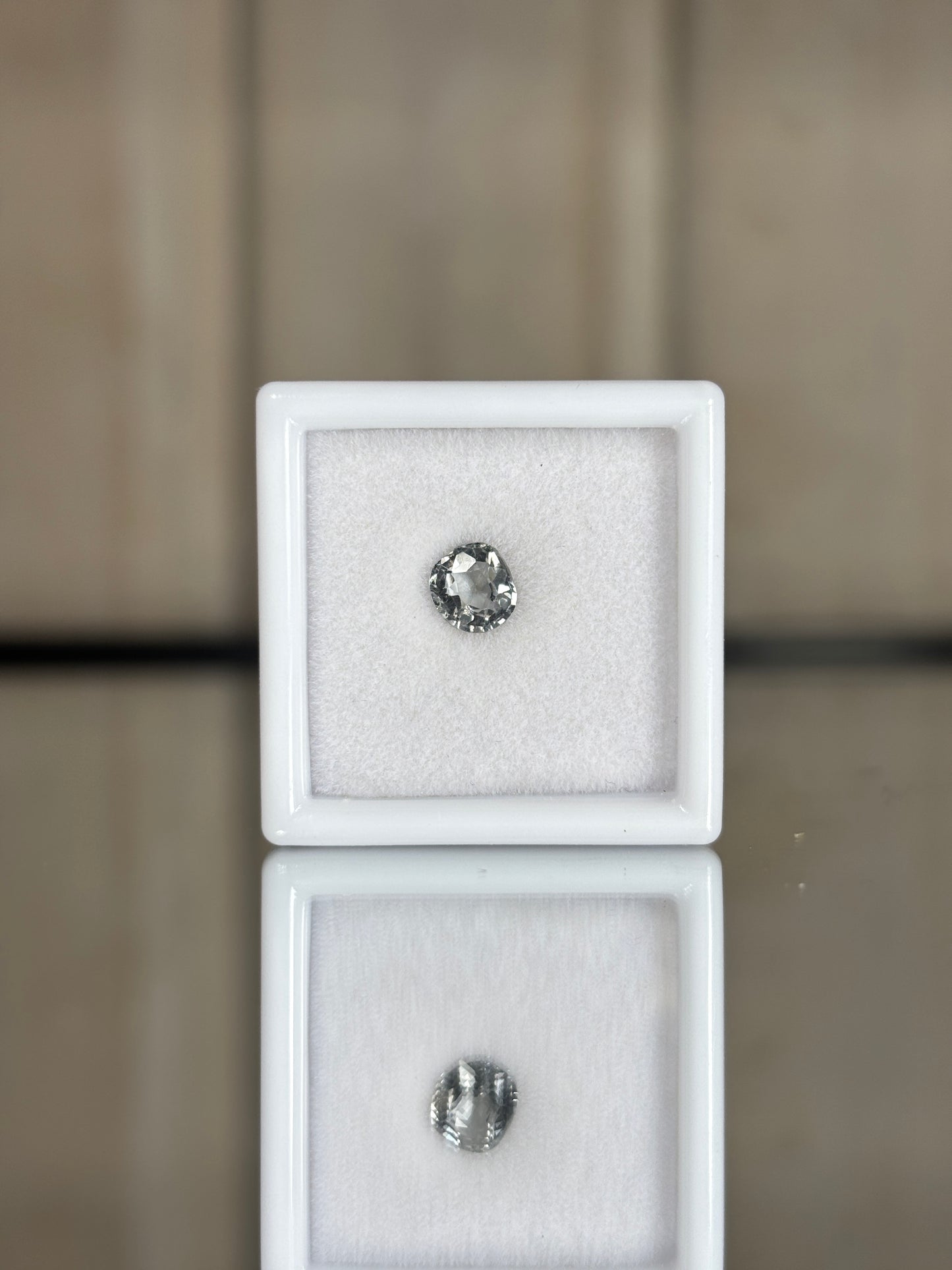 Espinela Gris 5 mm