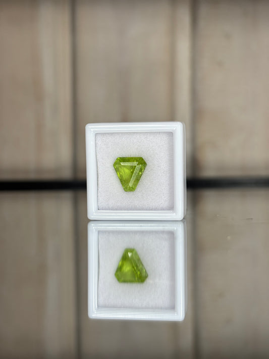 Olivino / Peridot 9 mm